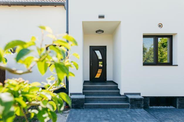 גורגני The Home Sweet Home מראה חיצוני תמונה